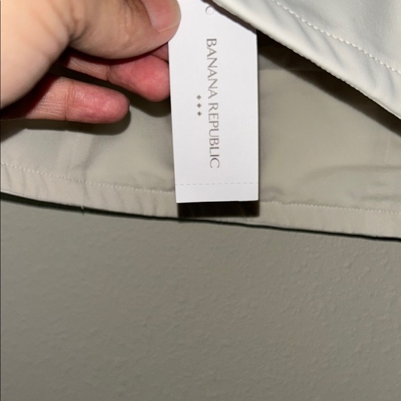 Banana Republic Elegant White Top - Picture 8 of 9